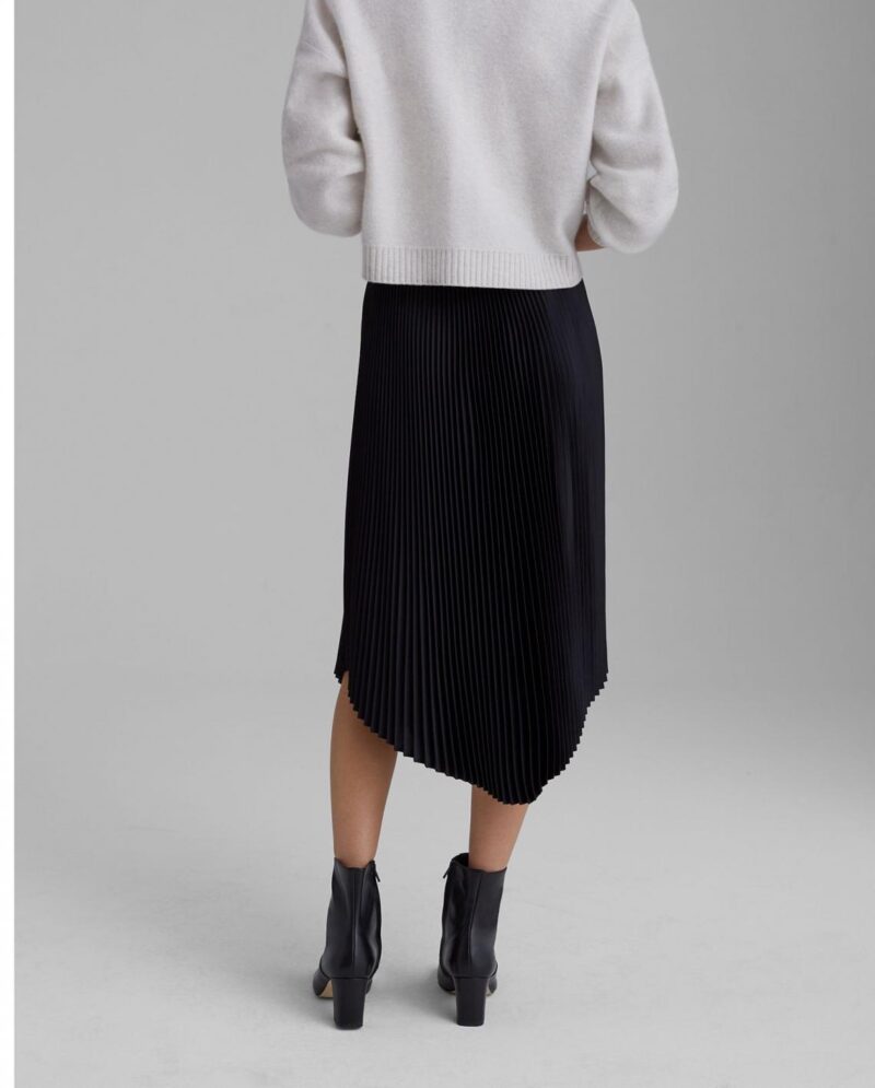 Womens Pleated Scoop Hem Skirt Black | Club Monaco Skirts - Image 2